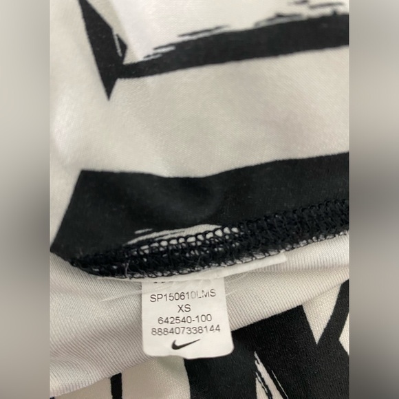 Nike Dri-Fit Leggings - Picture 4 of 4